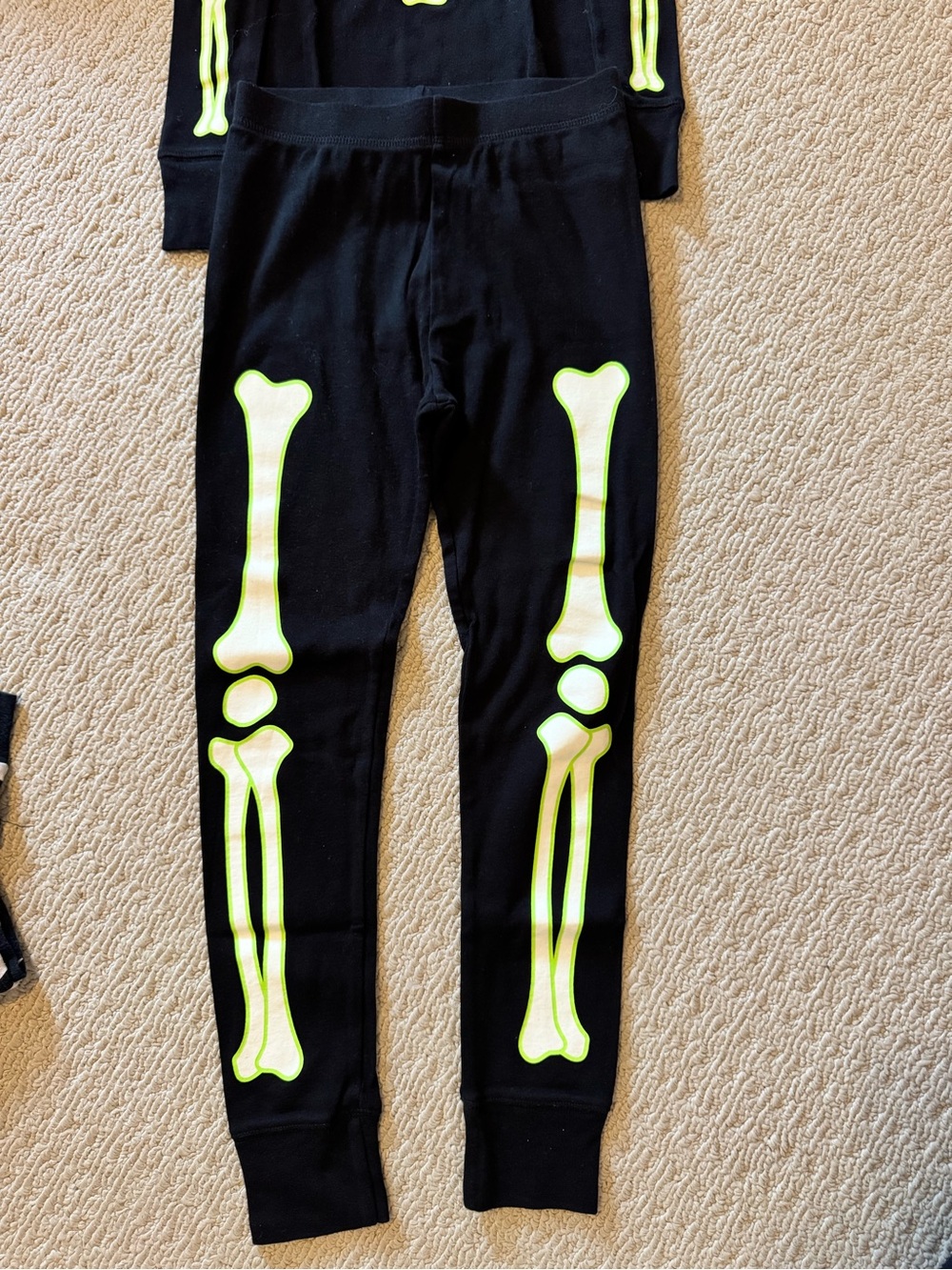 💀 GAP Kids Glow-in-the-Dark Skeleton Pajama Set | Size 10 💀